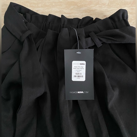 Teach me high rise flare pants -Black - Picture 1 of 3